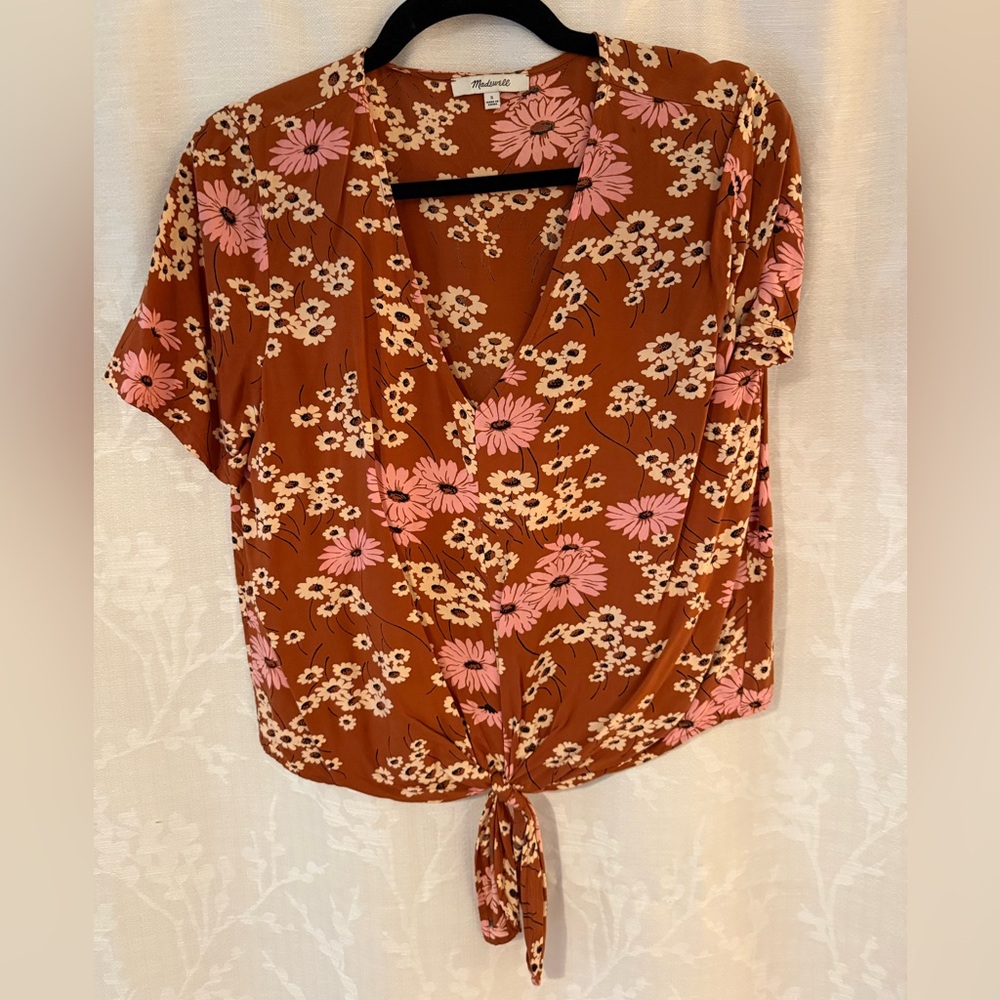 Floral blouse with waist tie